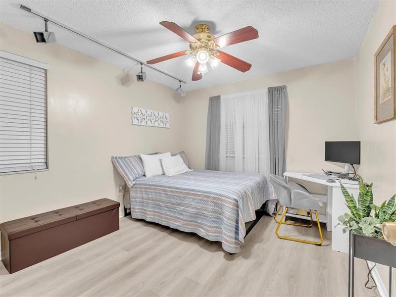 146 NW 98th Terrace Plantation FL 33324