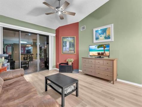 146 NW 98th Terrace Plantation FL 33324