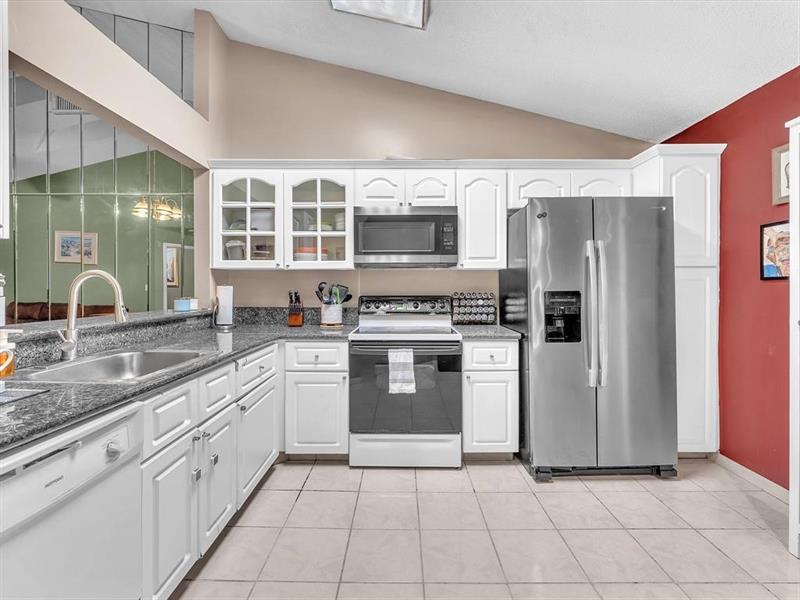 146 NW 98th Terrace Plantation FL 33324