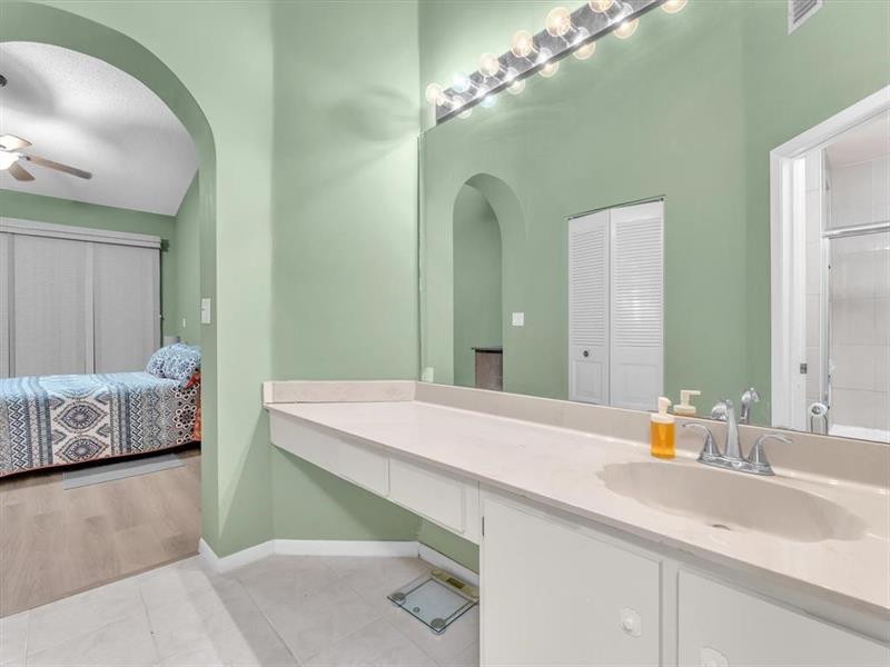 146 NW 98th Terrace Plantation FL 33324