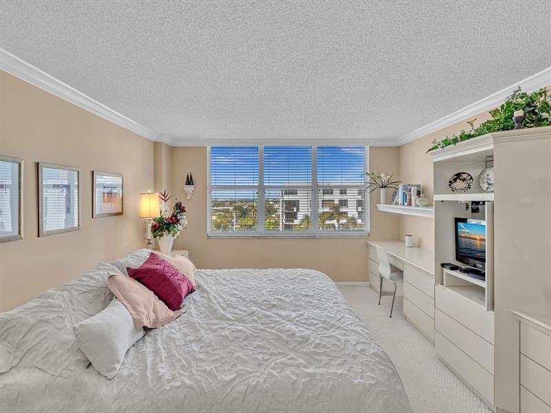 1149 Hillsboro Mile Hillsboro Beach FL 33062