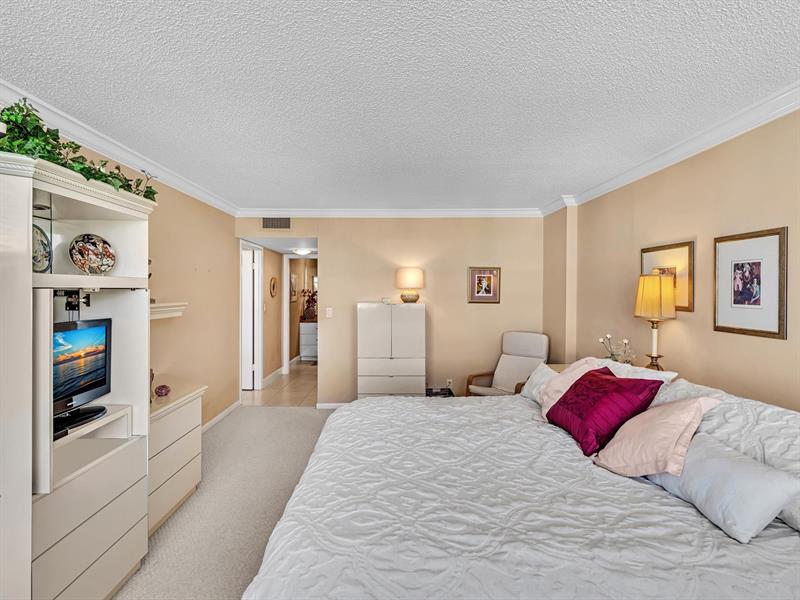 1149 Hillsboro Mile Hillsboro Beach FL 33062