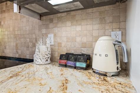 1703 NE 11th Street Fort Lauderdale FL 33304