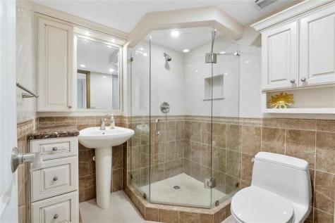 1620 S Ocean Boulevard Lauderdale By The Sea FL 33062