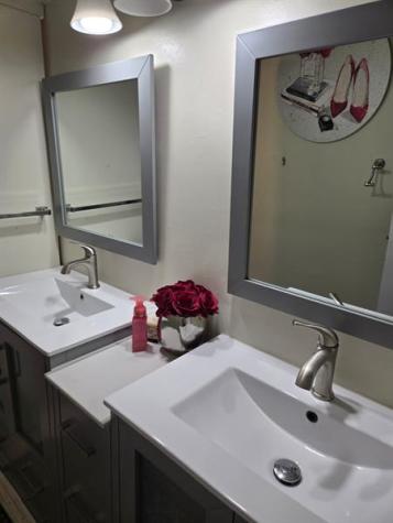 4206 Inverrary Boulevard Lauderhill FL 33319
