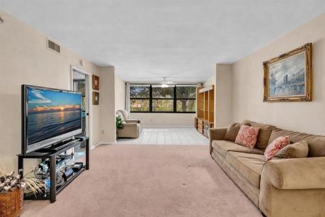 10643 W Clairmont Circle Tamarac FL 33321