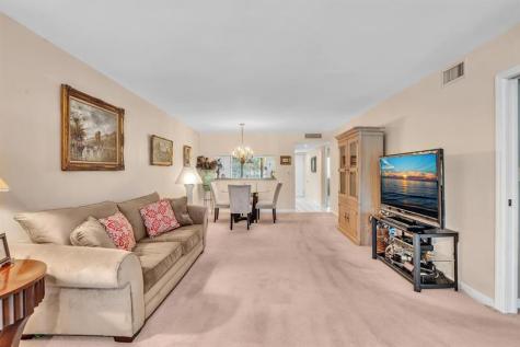 10643 W Clairmont Circle Tamarac FL 33321