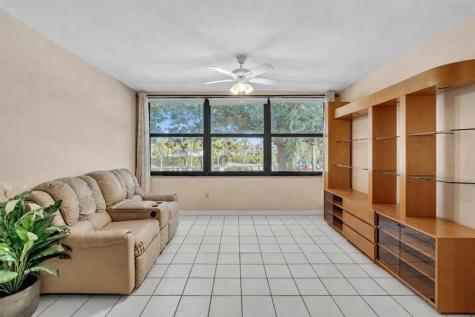 10643 W Clairmont Circle Tamarac FL 33321