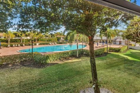 10643 W Clairmont Circle Tamarac FL 33321