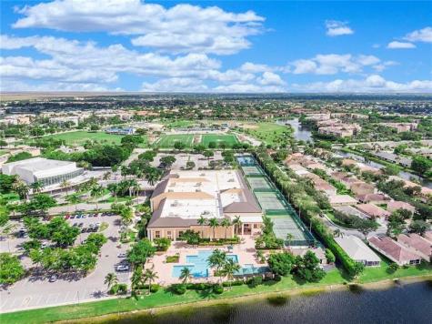 10643 W Clairmont Circle Tamarac FL 33321
