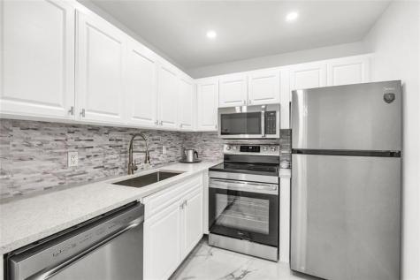 242 Tilford L Deerfield Beach FL 33442