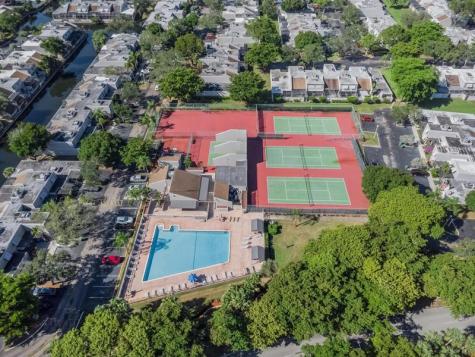 1491 NW 112th Way Pembroke Pines FL 33026