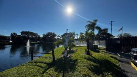 2494 Waterside Drive Lake Worth FL 33461