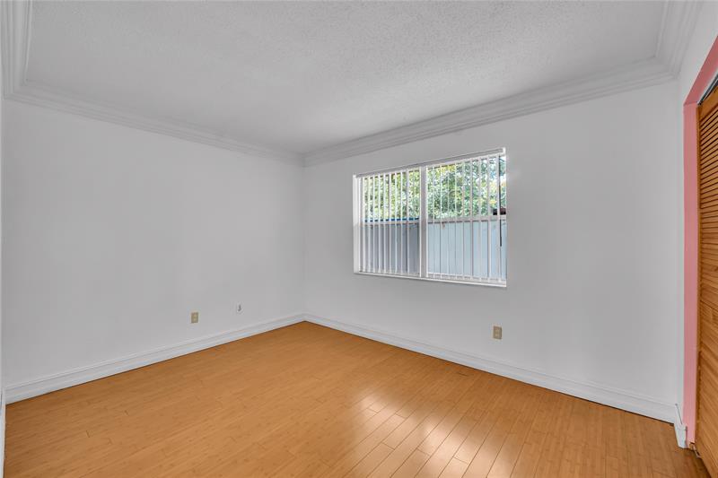 10762 La Placida Drive Coral Springs FL 33065