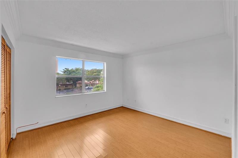 10762 La Placida Drive Coral Springs FL 33065