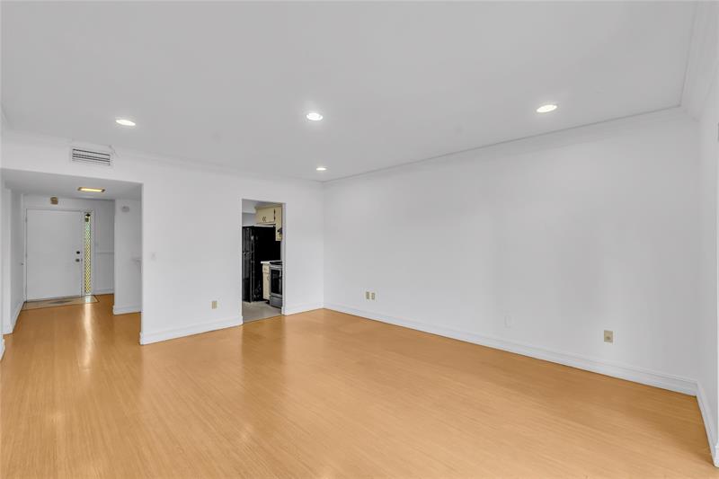 10762 La Placida Drive Coral Springs FL 33065