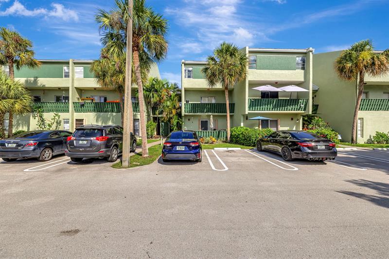 8905 NW 28th Drive Coral Springs FL 33065