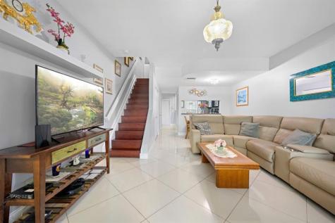 4923 SW 31st Terrace Dania Beach FL 33312