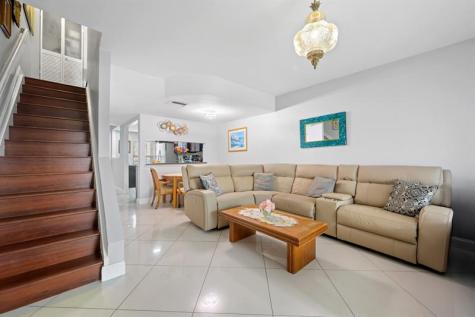 4923 SW 31st Terrace Dania Beach FL 33312