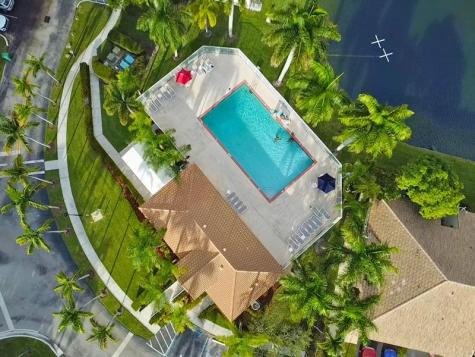 4923 SW 31st Terrace Dania Beach FL 33312