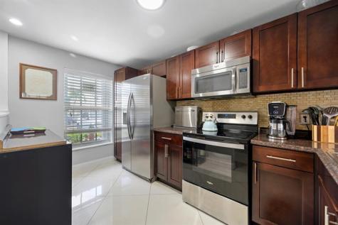 4923 SW 31st Terrace Dania Beach FL 33312