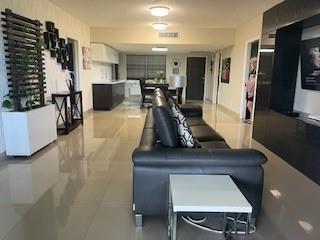 565 Oaks Lane Pompano Beach FL 33069