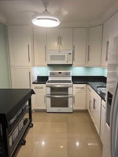 565 Oaks Lane Pompano Beach FL 33069