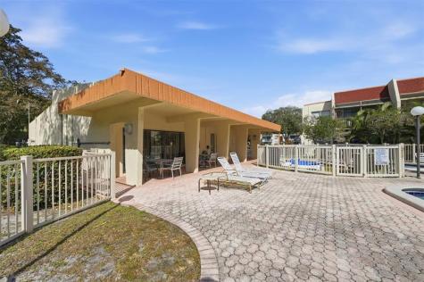 301 N Pine Island Road Plantation FL 33324