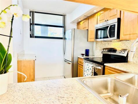 112 Lake Emerald Oakland Park FL 33309