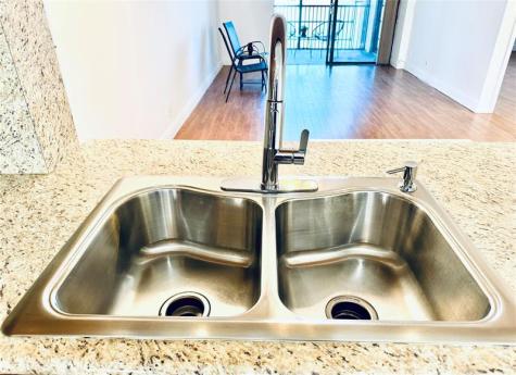 112 Lake Emerald Oakland Park FL 33309