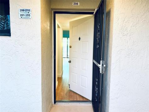 112 Lake Emerald Oakland Park FL 33309