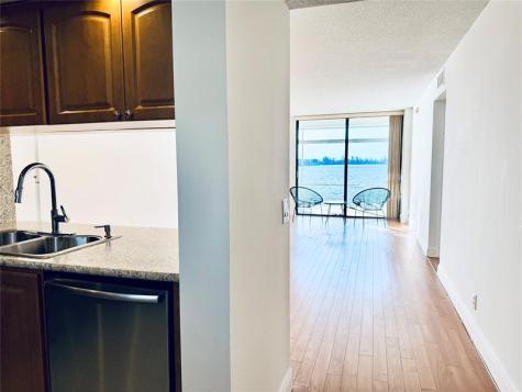 112 Lake Emerald Oakland Park FL 33309