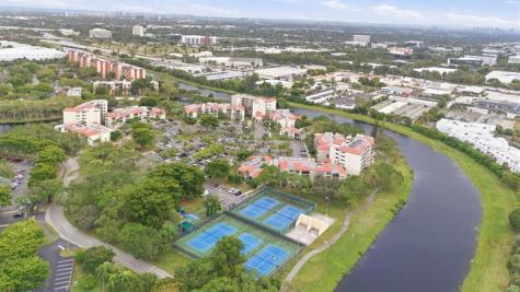 2238 N Cypress Bend Drive Pompano Beach FL 33069