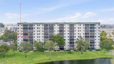 2238 N Cypress Bend Drive Pompano Beach FL 33069