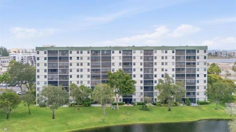 2238 N Cypress Bend Drive Pompano Beach FL 33069