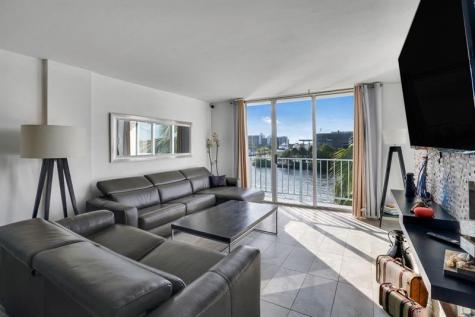 1609 N Riverside Drive Pompano Beach FL 33062