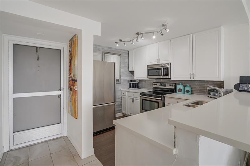 1609 N Riverside Drive Pompano Beach FL 33062