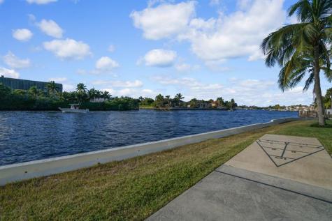 1609 N Riverside Drive Pompano Beach FL 33062