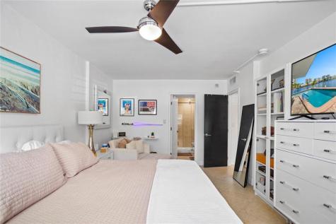 2900 NE 30th Street Fort Lauderdale FL 33306