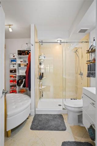 2900 NE 30th Street Fort Lauderdale FL 33306