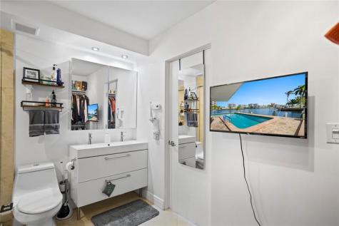 2900 NE 30th Street Fort Lauderdale FL 33306