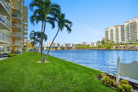 2900 NE 30th Street Fort Lauderdale FL 33306