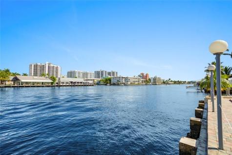 2900 NE 30th Street Fort Lauderdale FL 33306