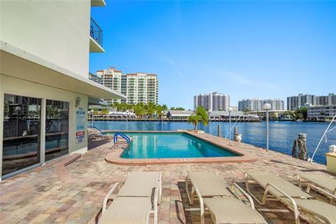 2900 NE 30th Street Fort Lauderdale FL 33306