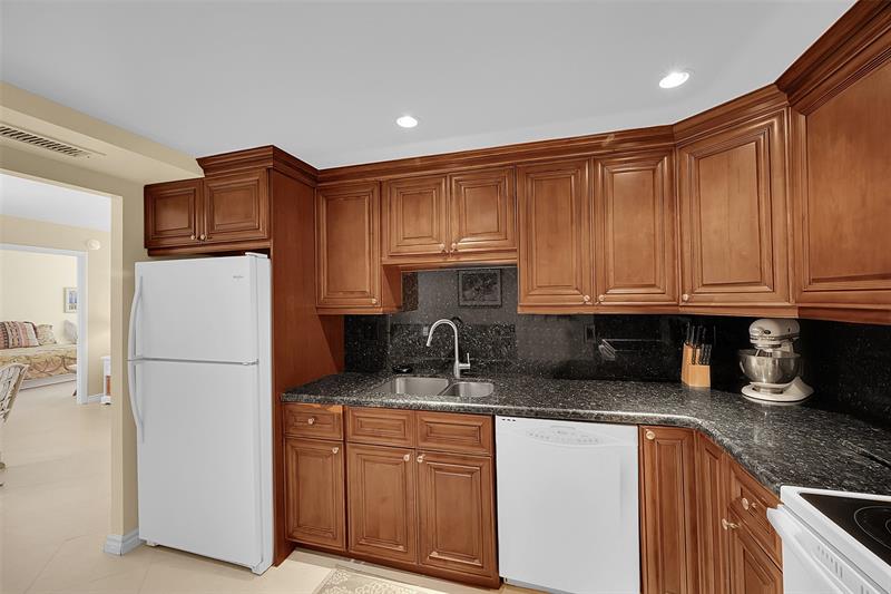 531 N Ocean Boulevard Pompano Beach FL 33062