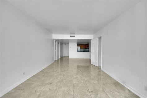 20335 W Country Club Drive Aventura FL 33180