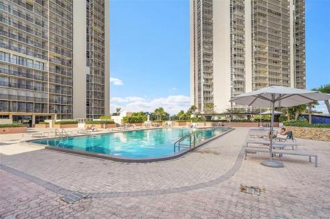 20335 W Country Club Drive Aventura FL 33180