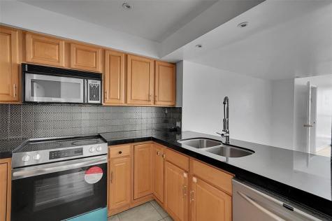 20335 W Country Club Drive Aventura FL 33180