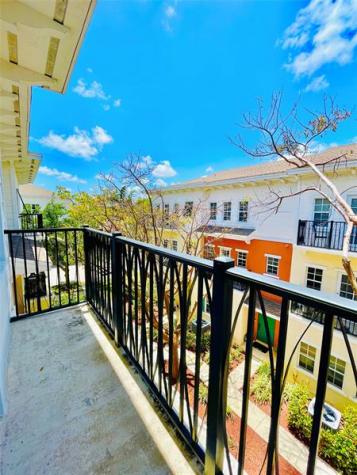 621 SW 1st Avenue Pompano Beach FL 33060