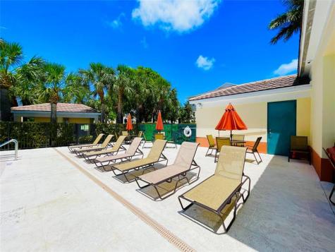 621 SW 1st Avenue Pompano Beach FL 33060